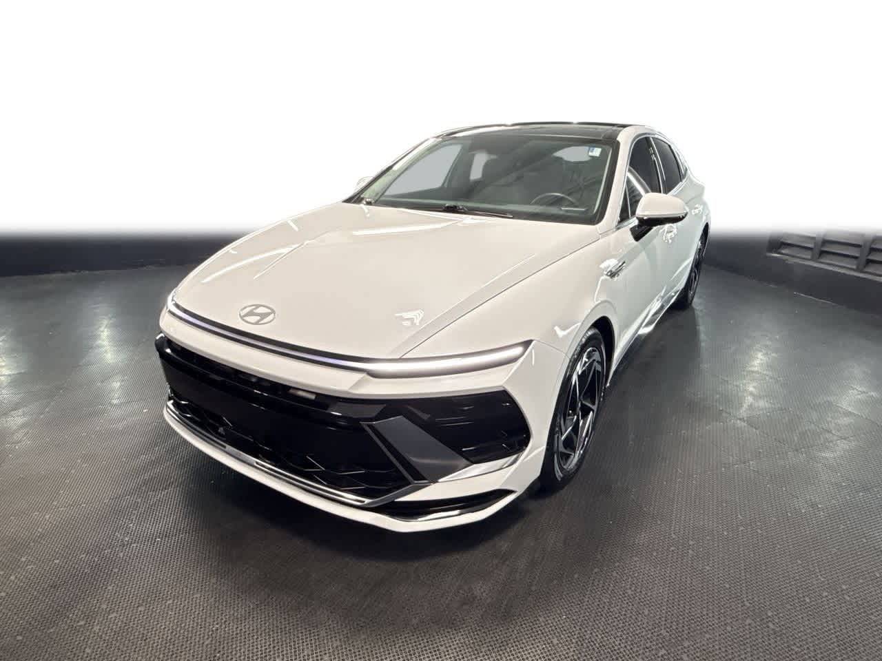 2024 Hyundai Sonata SEL — Sedan — 27,475 mi — Miami, FL
