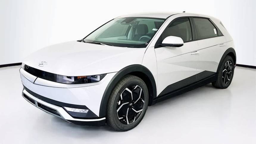 2024 Hyundai IONIQ 5 SEL — SUV — 2,442 mi — Miami, FL