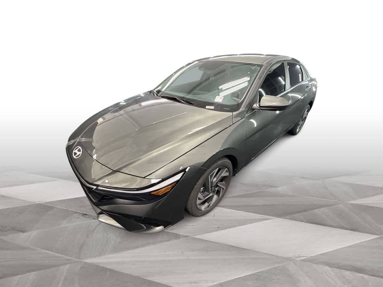2025 Hyundai Elantra SEL Convenience — Sedan — 3,582 mi — Miami, FL