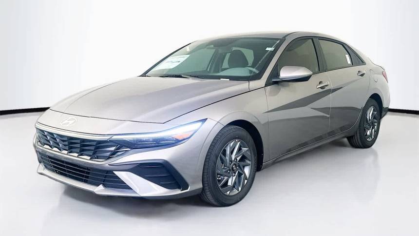 2024 Hyundai Elantra SEL — Sedan — 10,254 mi — Miami, FL