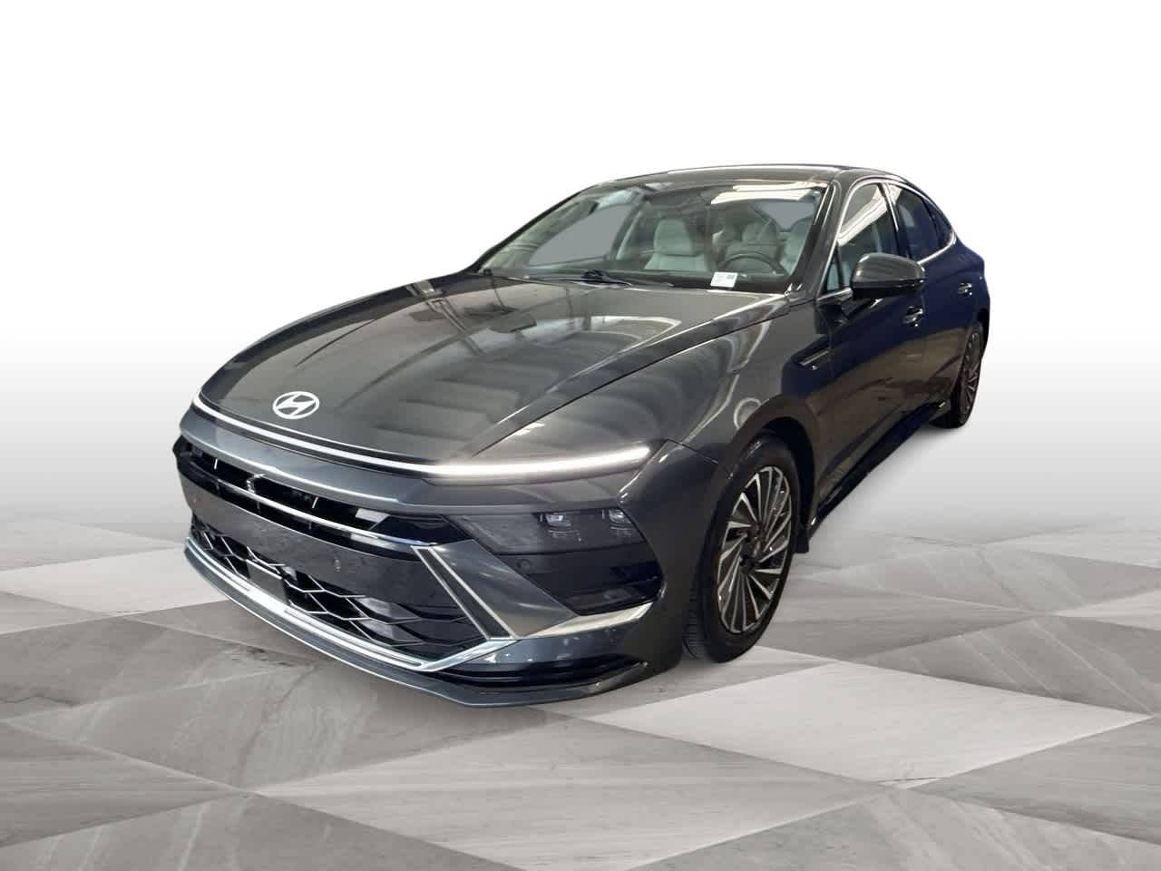 2024 Hyundai Sonata Hybrid Limited — Sedan — 3,300 mi — Miami, FL