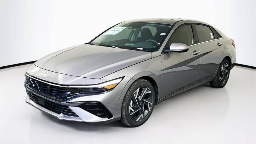 2024 Hyundai Elantra SEL — Sedan — 2,776 mi — Miami, FL