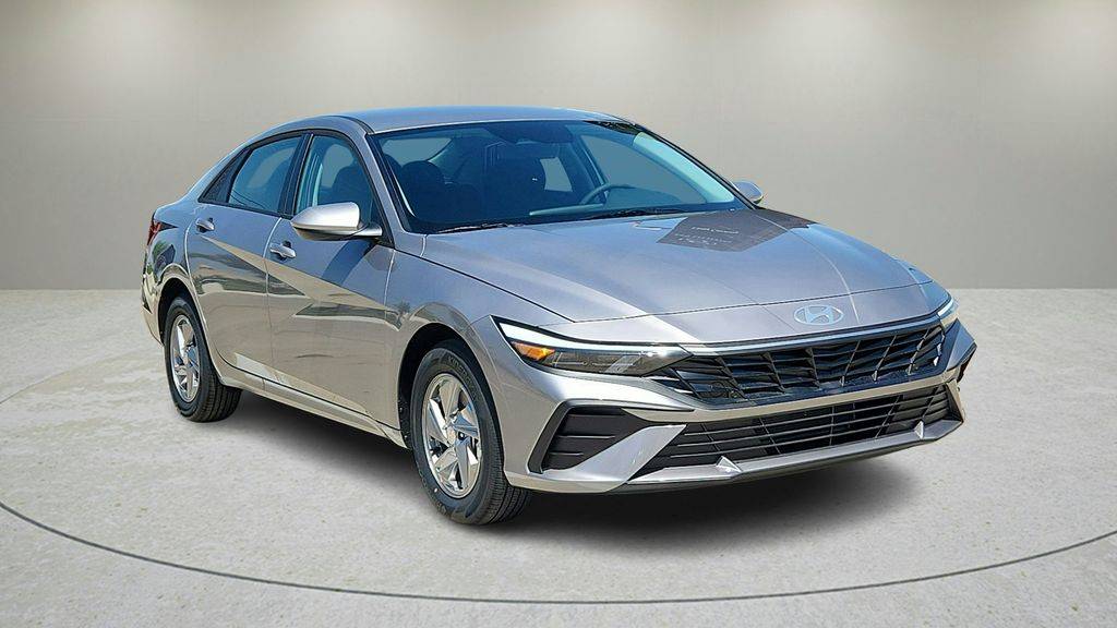 2025 Hyundai Elantra SE — Sedan — 2,774 mi — Dallas, TX
