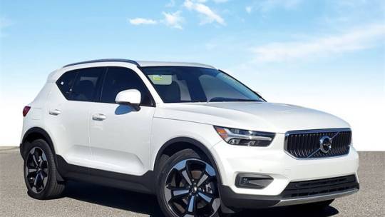 2022 Volvo XC40 Momentum — SUV — 23,890 mi — Pinellas Park, FL