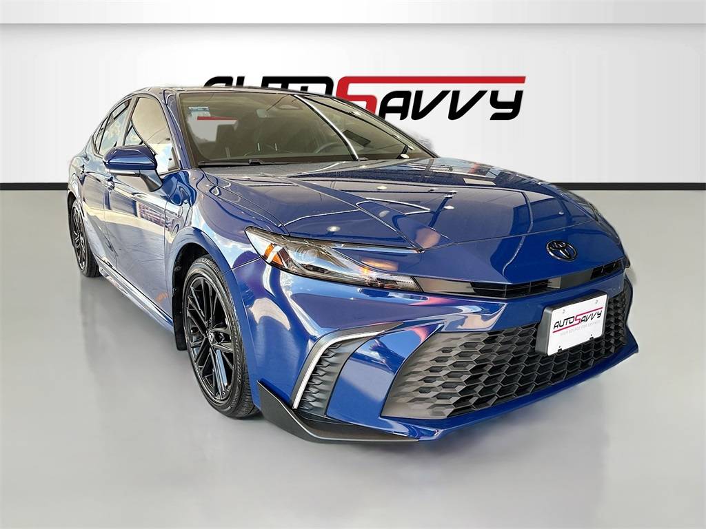 2025 Toyota Camry Hybrid SE — Sedan — 10,621 mi — Houston, TX