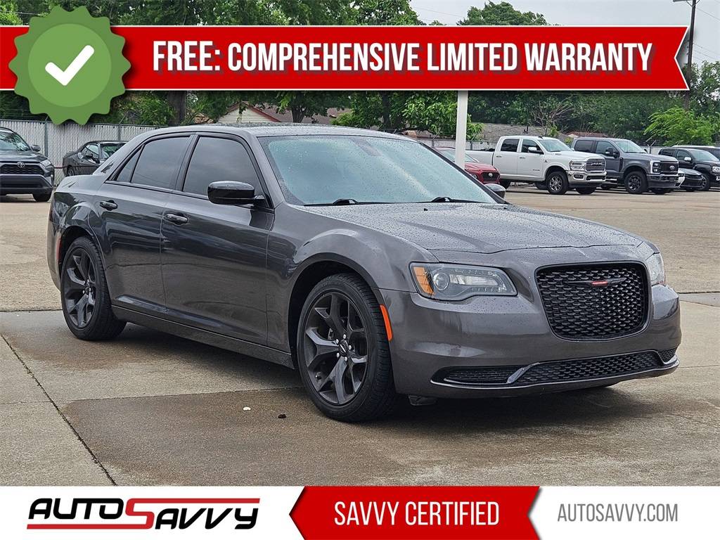 2021 Chrysler 300 Touring — Sedan — 33,495 mi — Duncanville, TX