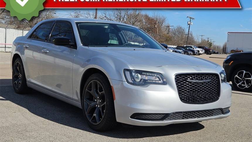 2022 Chrysler 300 Touring — Sedan — 14,416 mi — Duncanville, TX