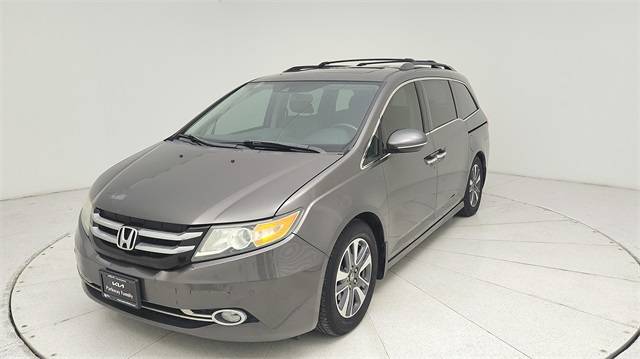 2016 Honda Odyssey Touring — Minivan — 111,445 mi — Kingwood, TX