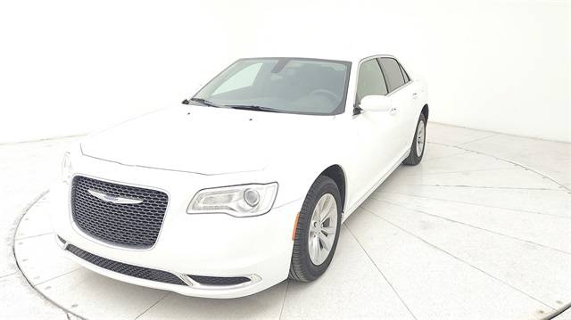 2023 Chrysler 300 Touring — Sedan — 31,132 mi — Kingwood, TX