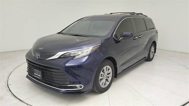 2022 Toyota Sienna XLE — Minivan — 62,251 mi — Kingwood, TX