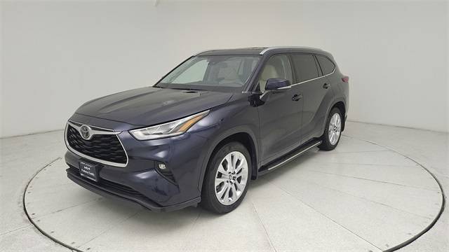 2023 Toyota Highlander Limited — SUV — 34,760 mi — Kingwood, TX