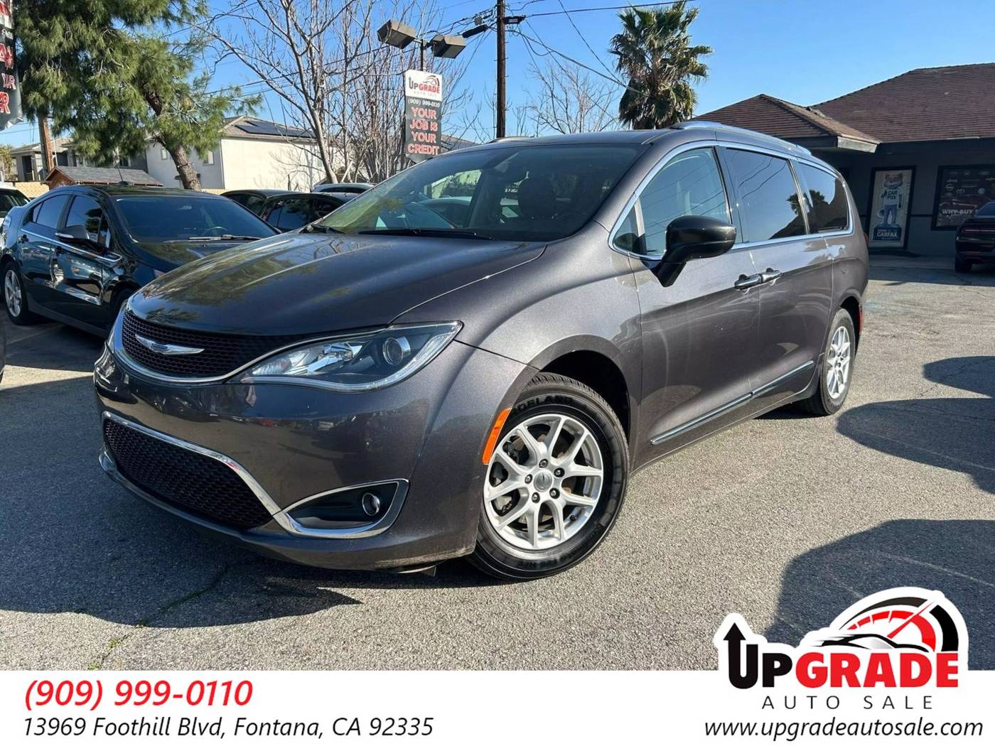 2020 Chrysler Pacifica Touring L — Minivan — 114,075 mi — Fontana, CA