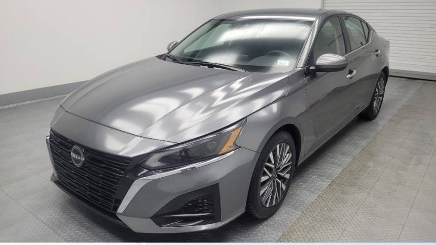 2023 Nissan Altima SV — Sedan — 55,163 mi — Ft Wayne, IN