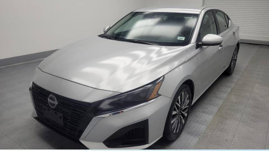 2023 Nissan Altima SV — Sedan — 55,657 mi — Ft Wayne, IN