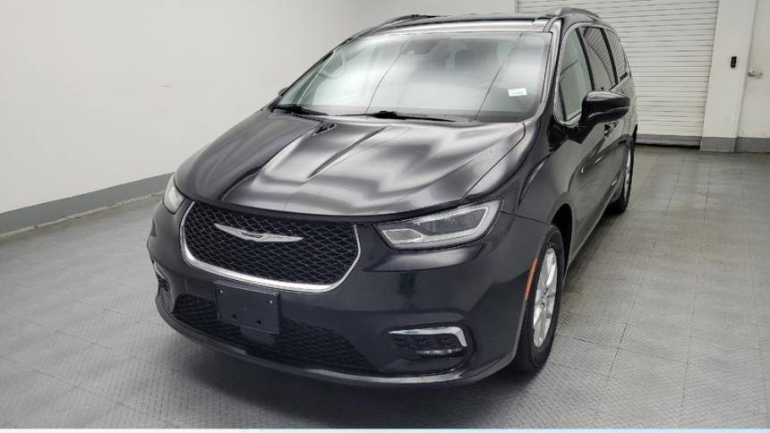 2022 Chrysler Pacifica Touring L — Minivan — 71,907 mi — Maplewood, MN
