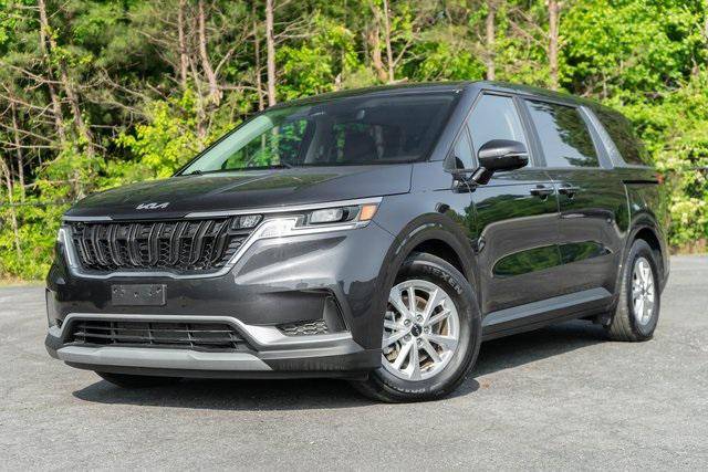2023 Kia Carnival LXS — Minivan — 12,684 mi — Rome, GA