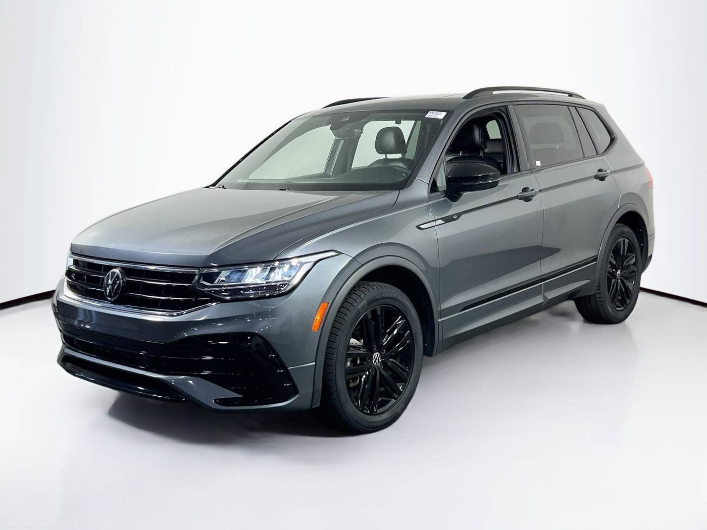 2022 Volkswagen Tiguan SE R-Line Black — SUV — 25,544 mi — Fairless Hills, PA