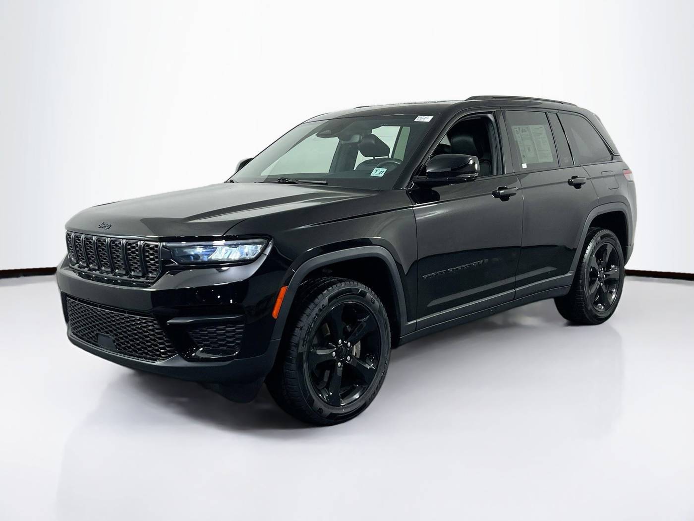 2022 Jeep Grand Cherokee Altitude — SUV — 33,028 mi — Fairless Hills, PA