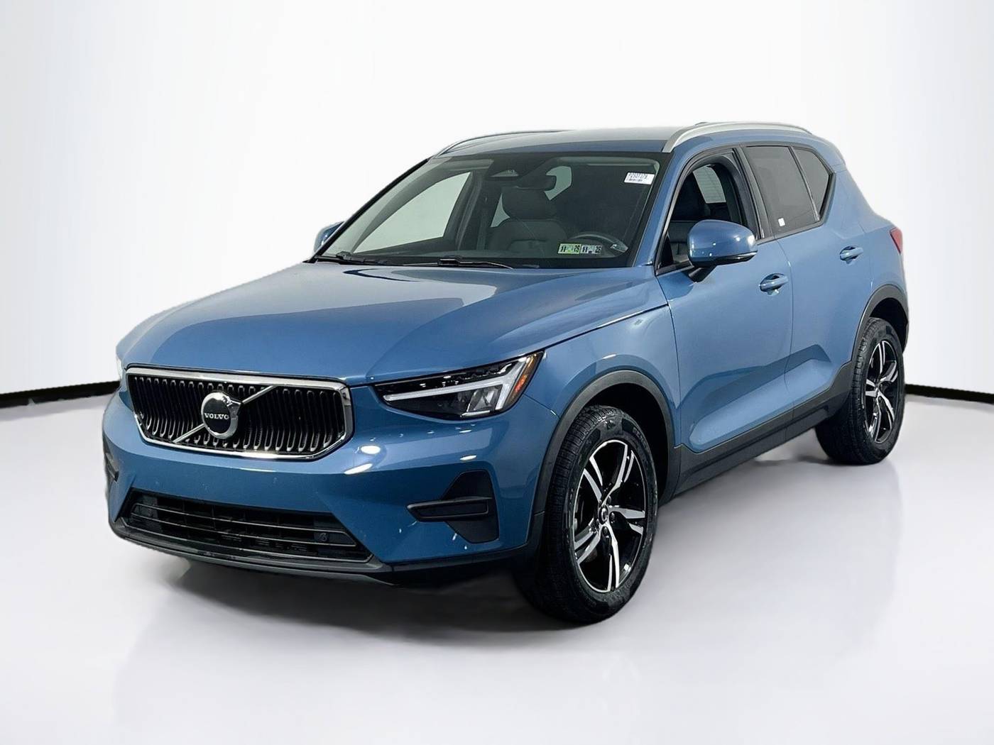 2023 Volvo XC40 Core — SUV — 21,835 mi — Fairless Hills, PA
