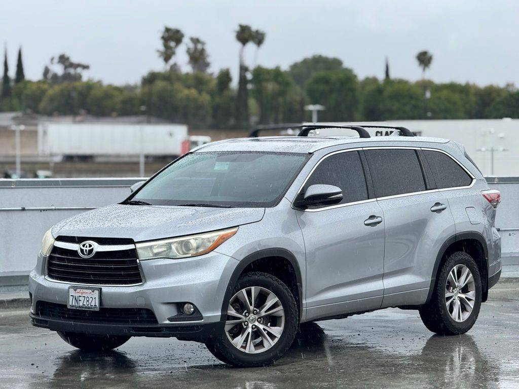 2015 Toyota Highlander XLE — SUV — 93,229 mi — Claremont, CA