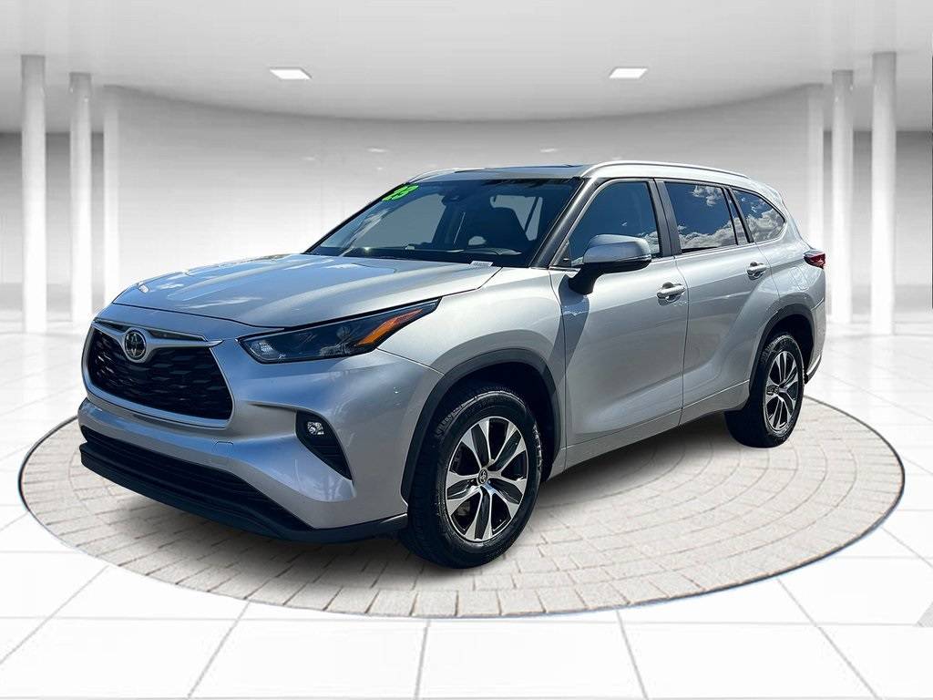 2023 Toyota Highlander XLE — SUV — 63,097 mi — Lancaster, CA