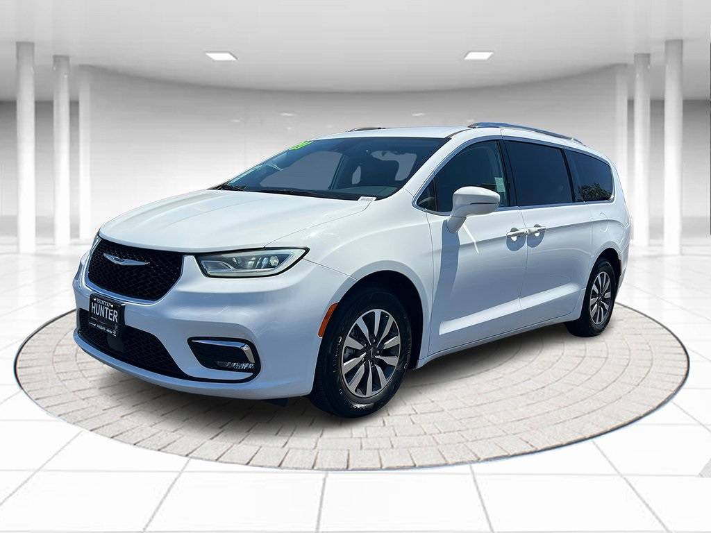 2021 Chrysler Pacifica Touring L — Minivan — 84,727 mi — Lancaster, CA
