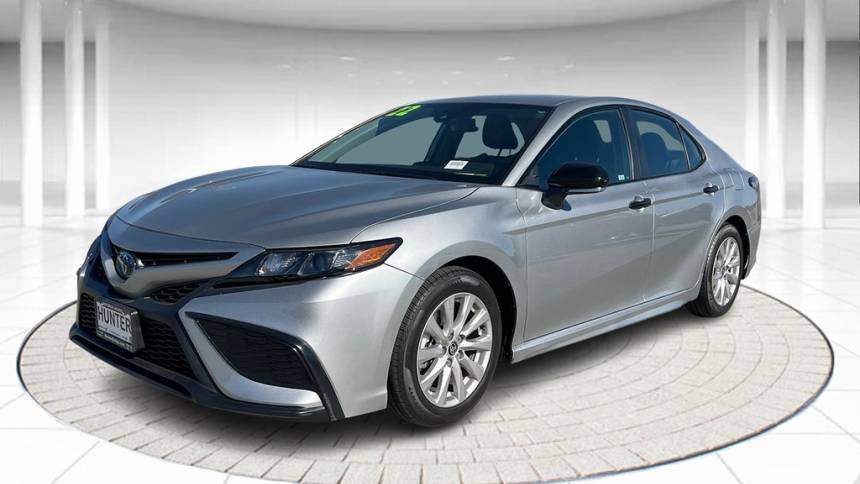 2022 Toyota Camry Hybrid SE — Sedan — 10,942 mi — Lancaster, CA