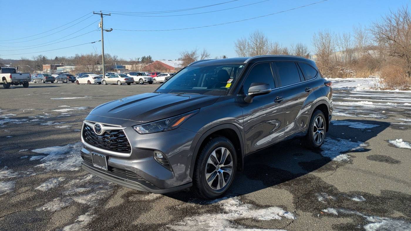 2024 Toyota Highlander XLE — SUV — 40,198 mi — Middletown, CT