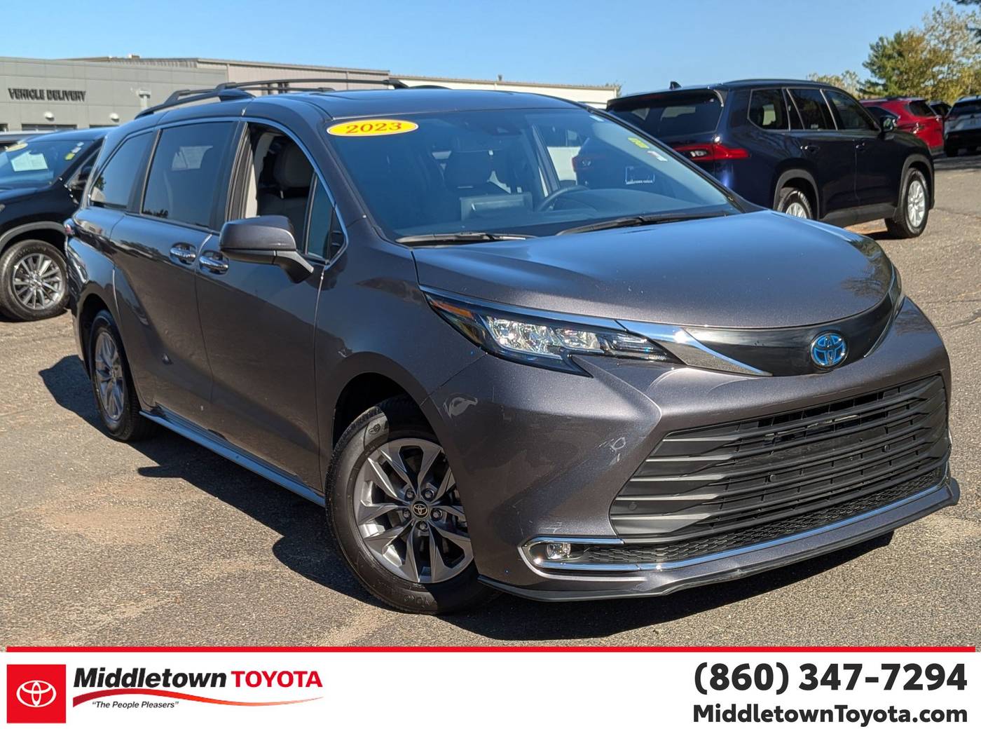2023 Toyota Sienna XLE — Minivan — 11,979 mi — Middletown, CT