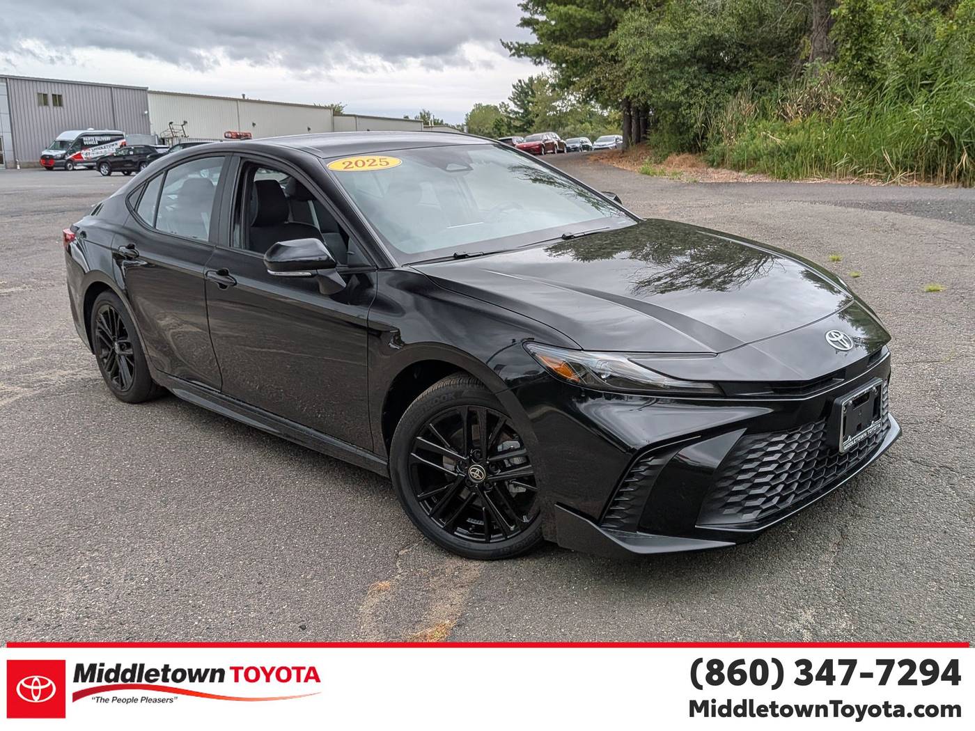 2025 Toyota Camry Hybrid SE — Sedan — 10,826 mi — Middletown, CT