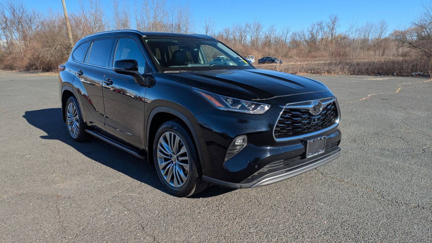 2022 Toyota Highlander Platinum — SUV — 30,133 mi — Middletown, CT