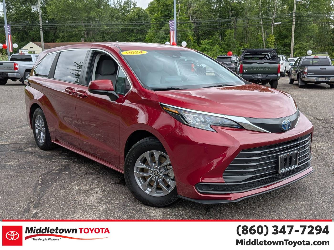 2024 Toyota Sienna LE — Minivan — 52,272 mi — Middletown, CT