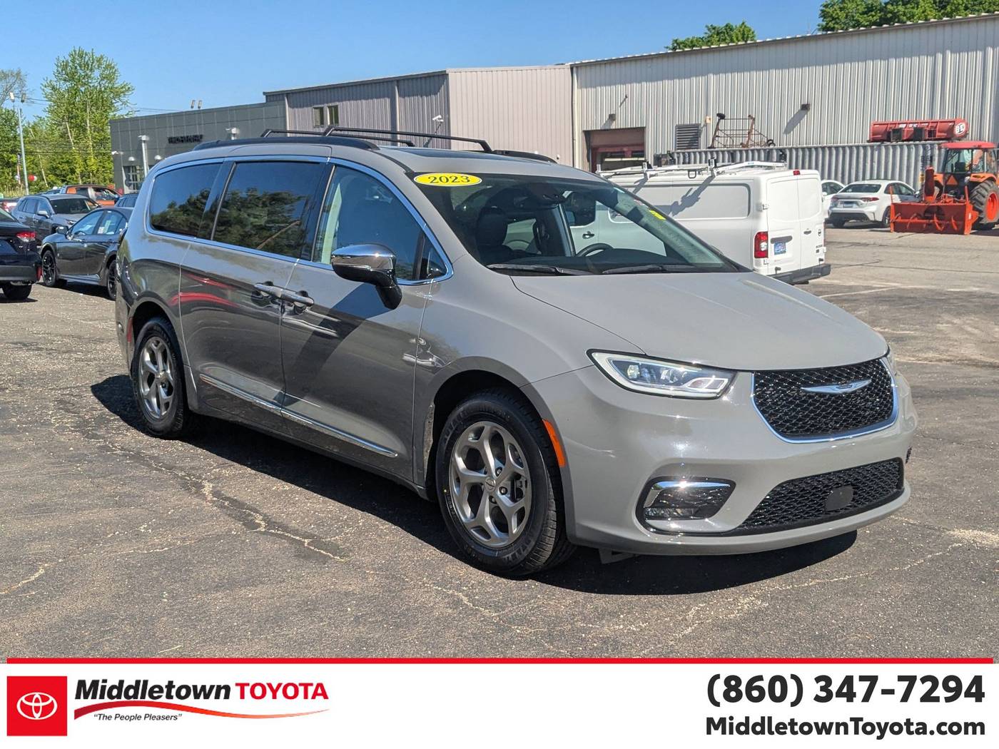 2023 Chrysler Pacifica Limited — Minivan — 56,344 mi — Middletown, CT
