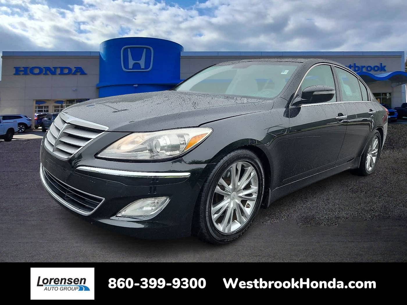 2012 Hyundai Genesis 3.8 — Sedan — 121,902 mi — Westbrook, CT