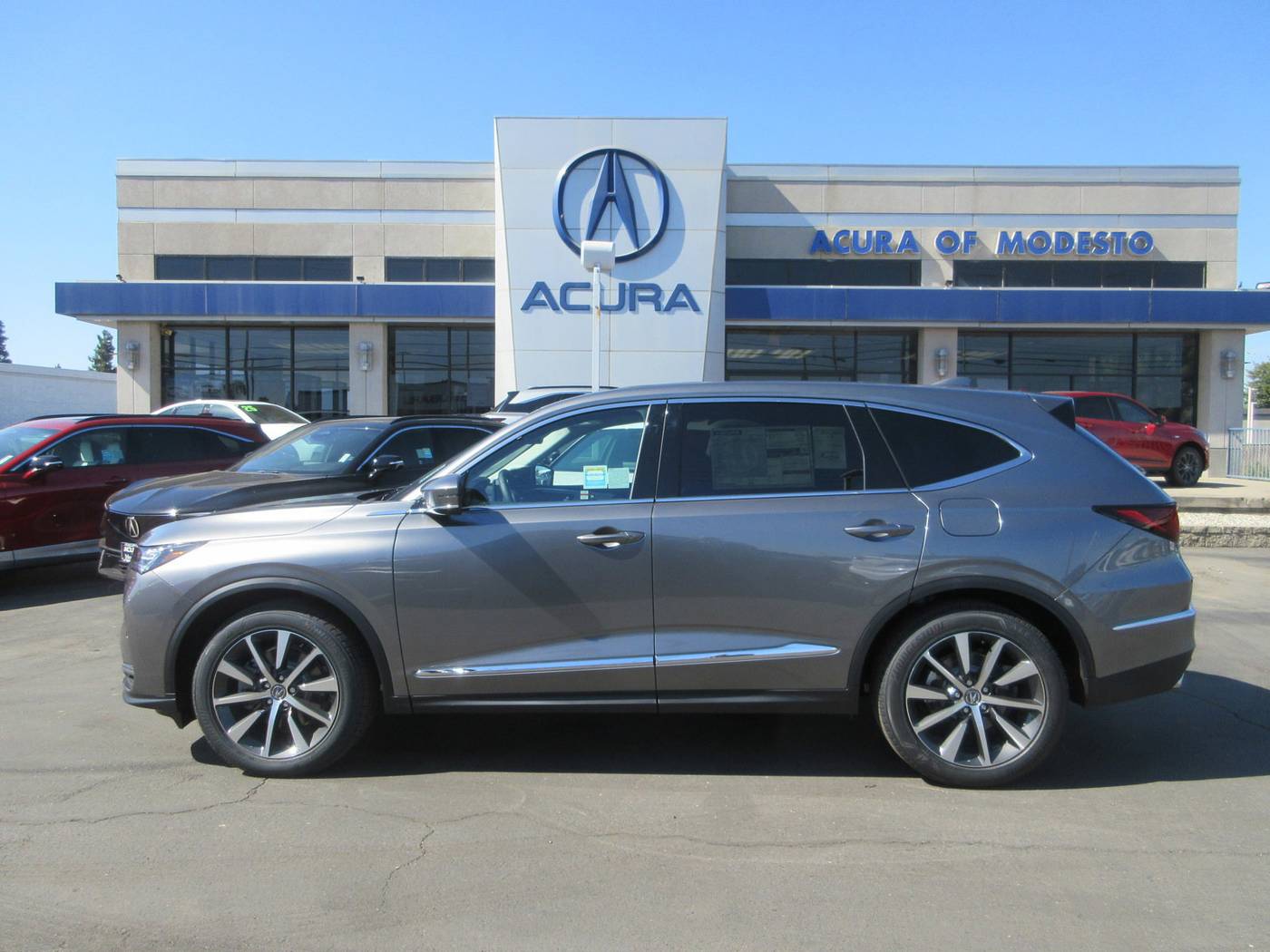 2025 Acura MDX Technology Package — SUV — 5,657 mi — Modesto, CA