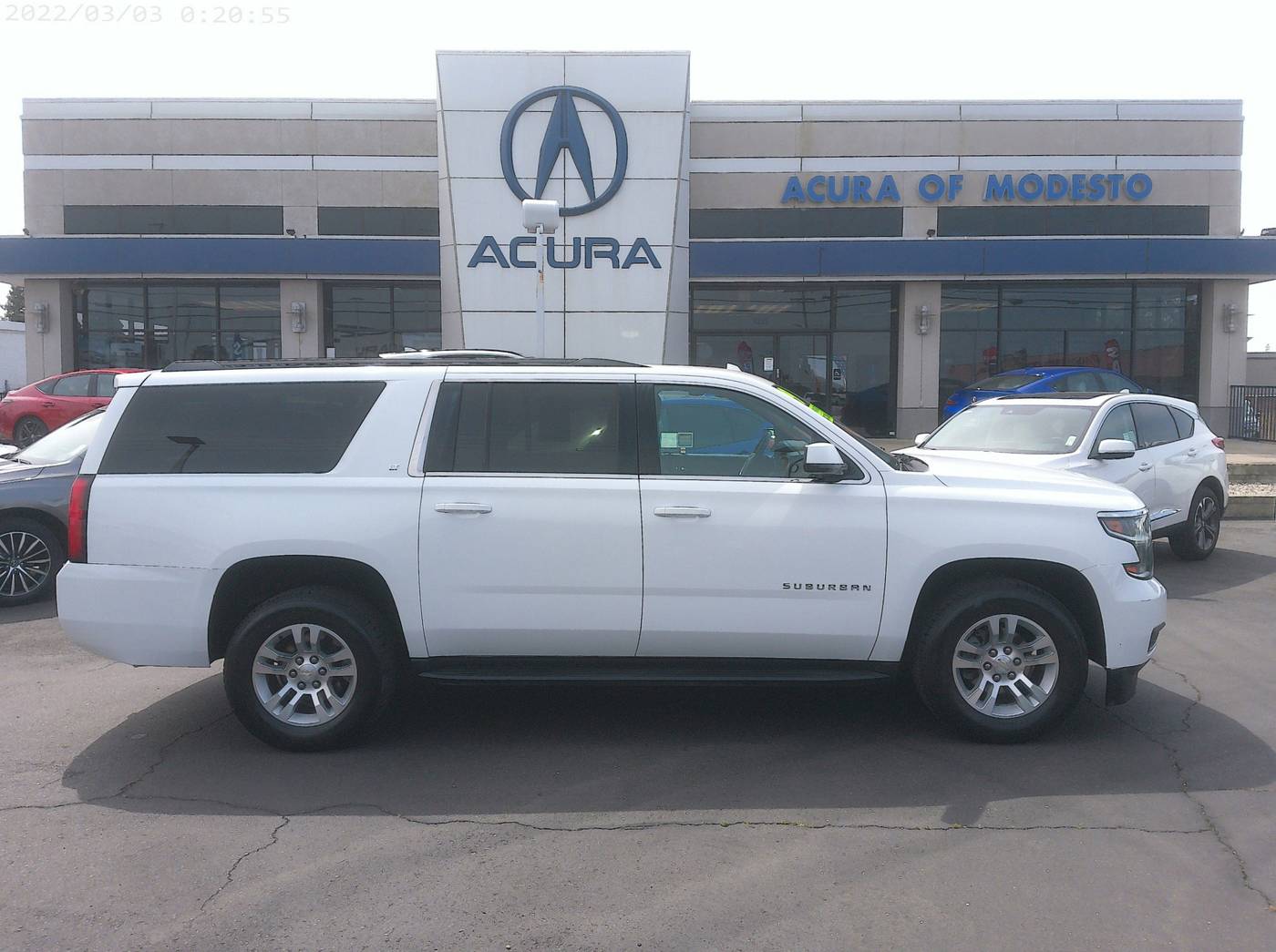2019 Chevrolet Suburban LT — SUV — 122,565 mi — Modesto, CA