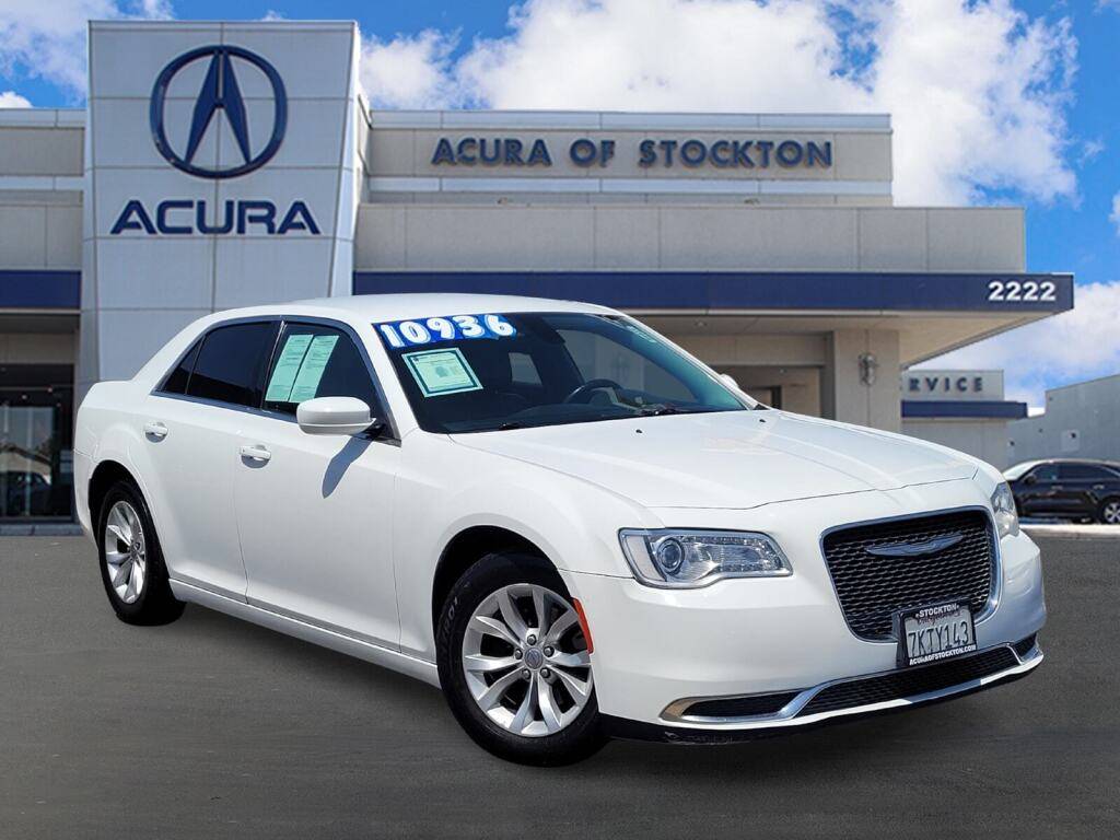 2015 Chrysler 300 Limited — Sedan — 111,470 mi — Stockton, CA