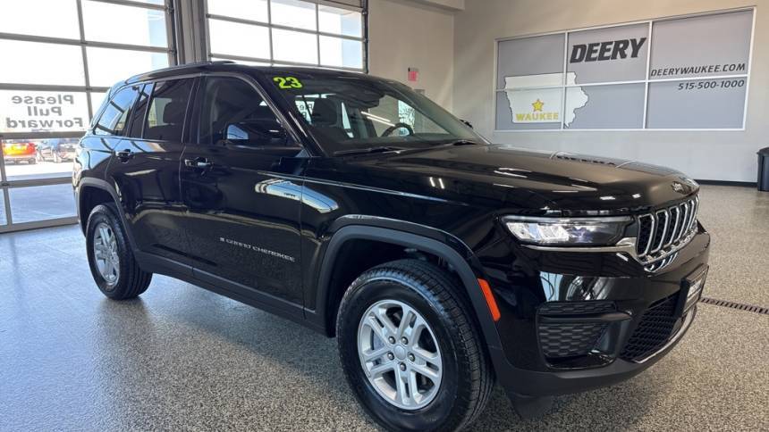 2023 Jeep Grand Cherokee Laredo — SUV — 15,580 mi — Waukee, IA