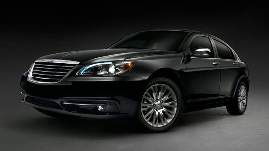2013 Chrysler 200 Limited — Sedan — 120,158 mi — Waukee, IA