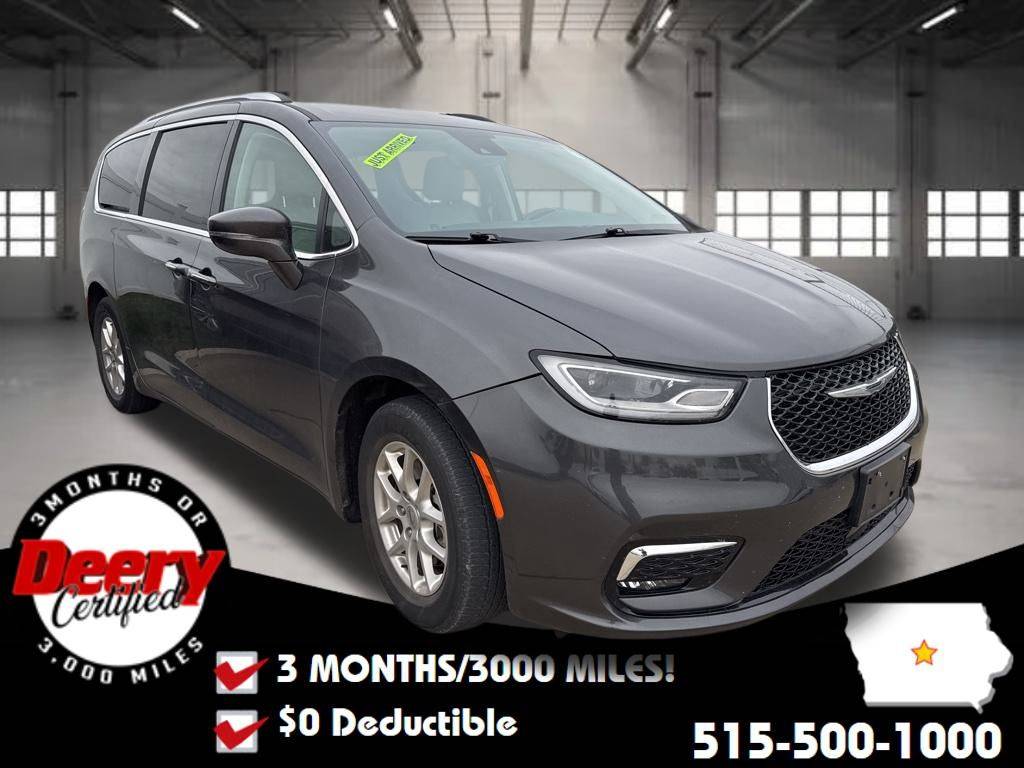 2021 Chrysler Pacifica Touring L — Minivan — 35,969 mi — Waukee, IA