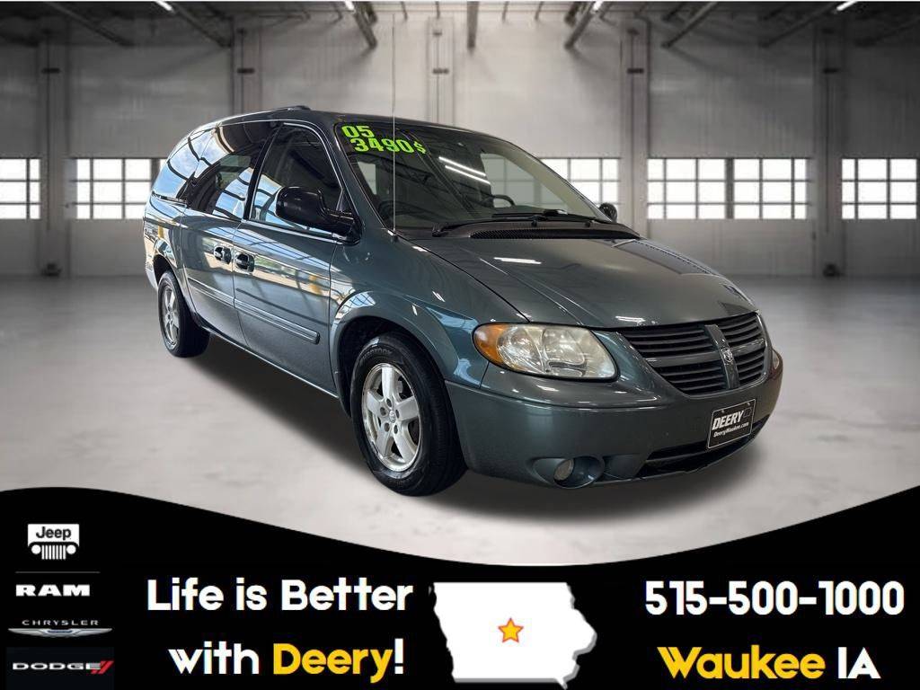2005 Dodge Caravan SXT — Minivan — 177,031 mi — Waukee, IA
