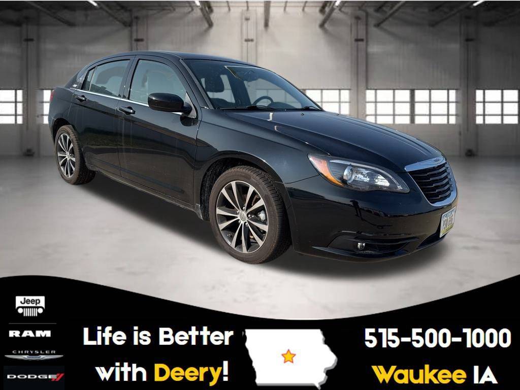 2014 Chrysler 200 Limited — Sedan — 70,548 mi — Waukee, IA