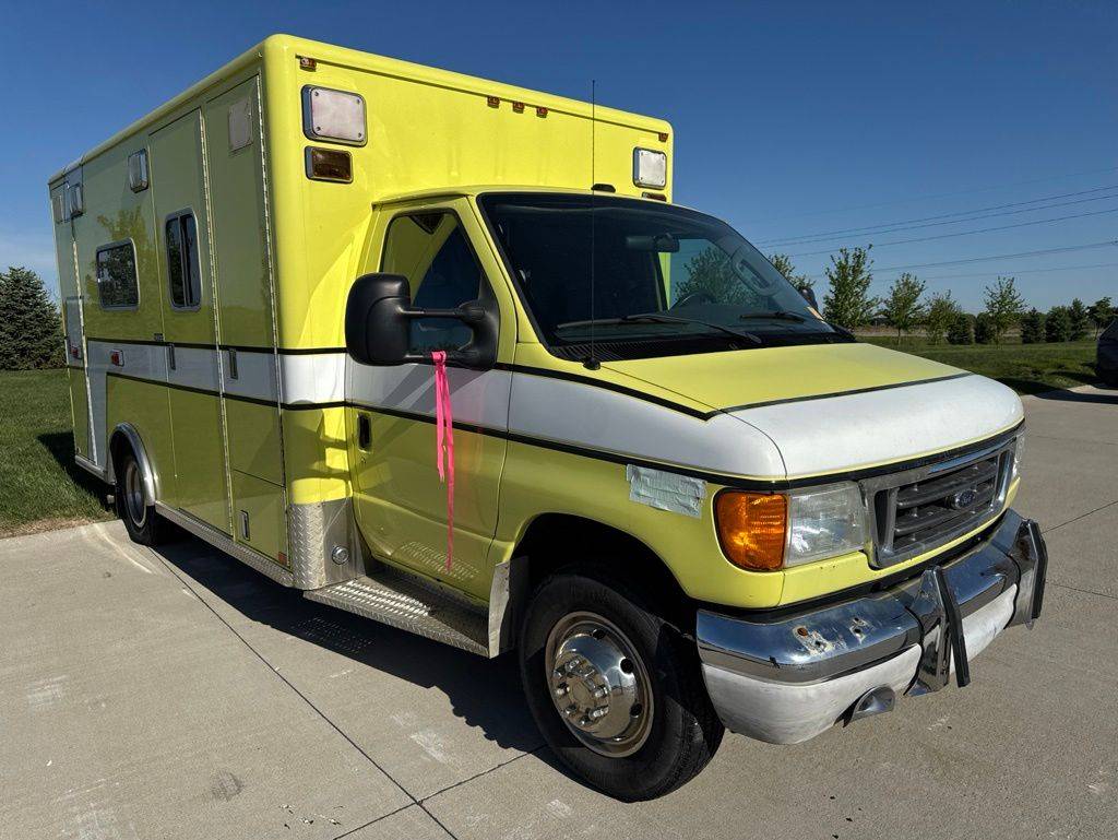 2007 Ford Econoline Commercial Cutaway E-450