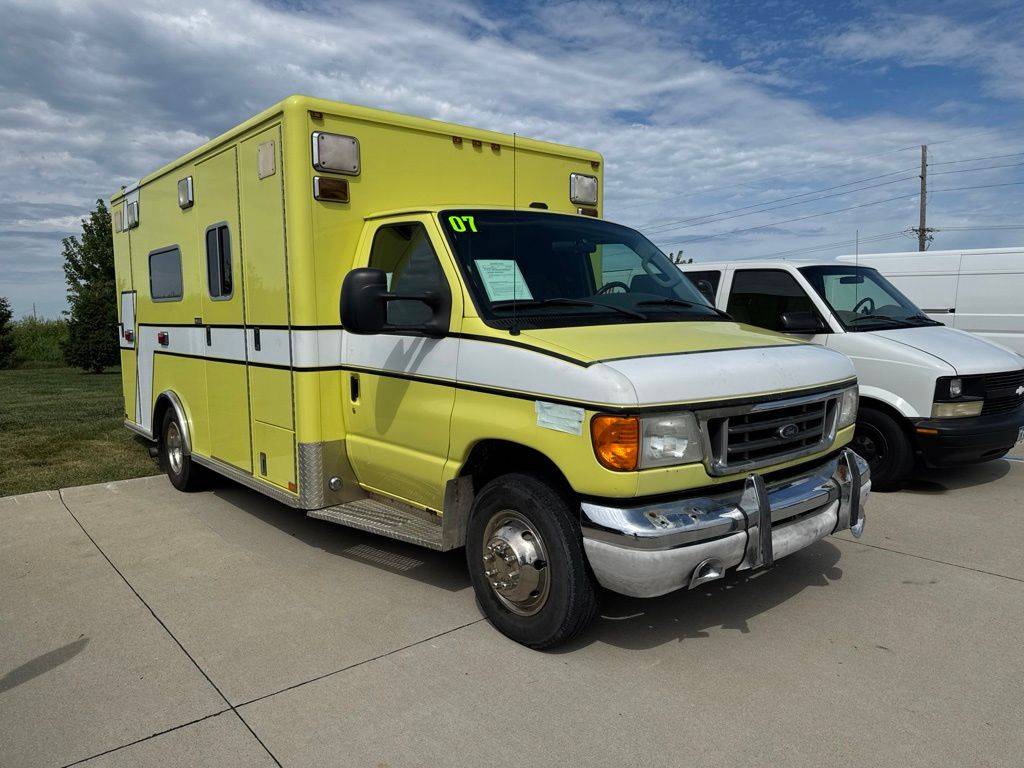 2007 Ford Econoline Commercial Cutaway E-450