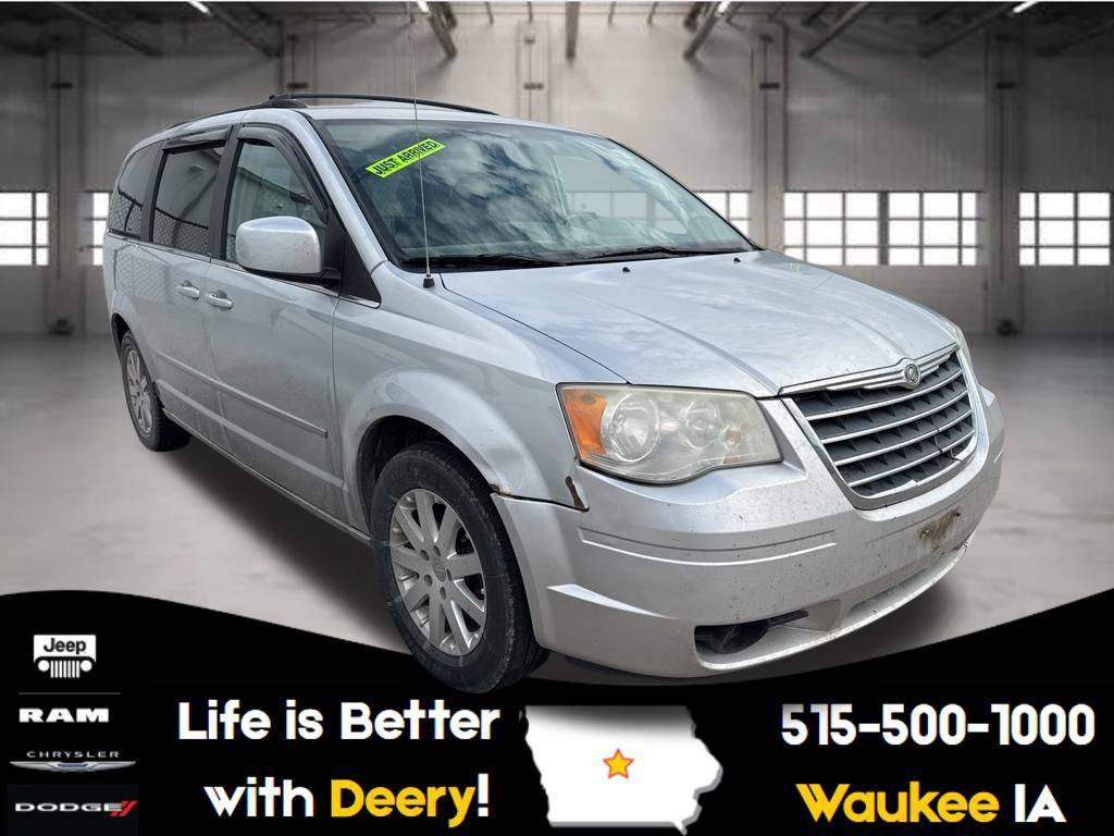 2010 Chrysler Town & Country Touring — Minivan — 206,203 mi — Waukee, IA