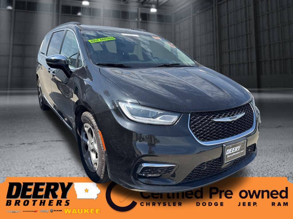 2022 Chrysler Pacifica Limited — Minivan — 68,018 mi — Waukee, IA
