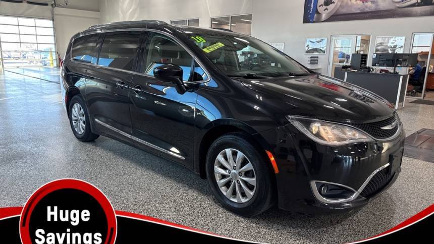 2019 Chrysler Pacifica Touring L — Minivan — 170,110 mi — Waukee, IA