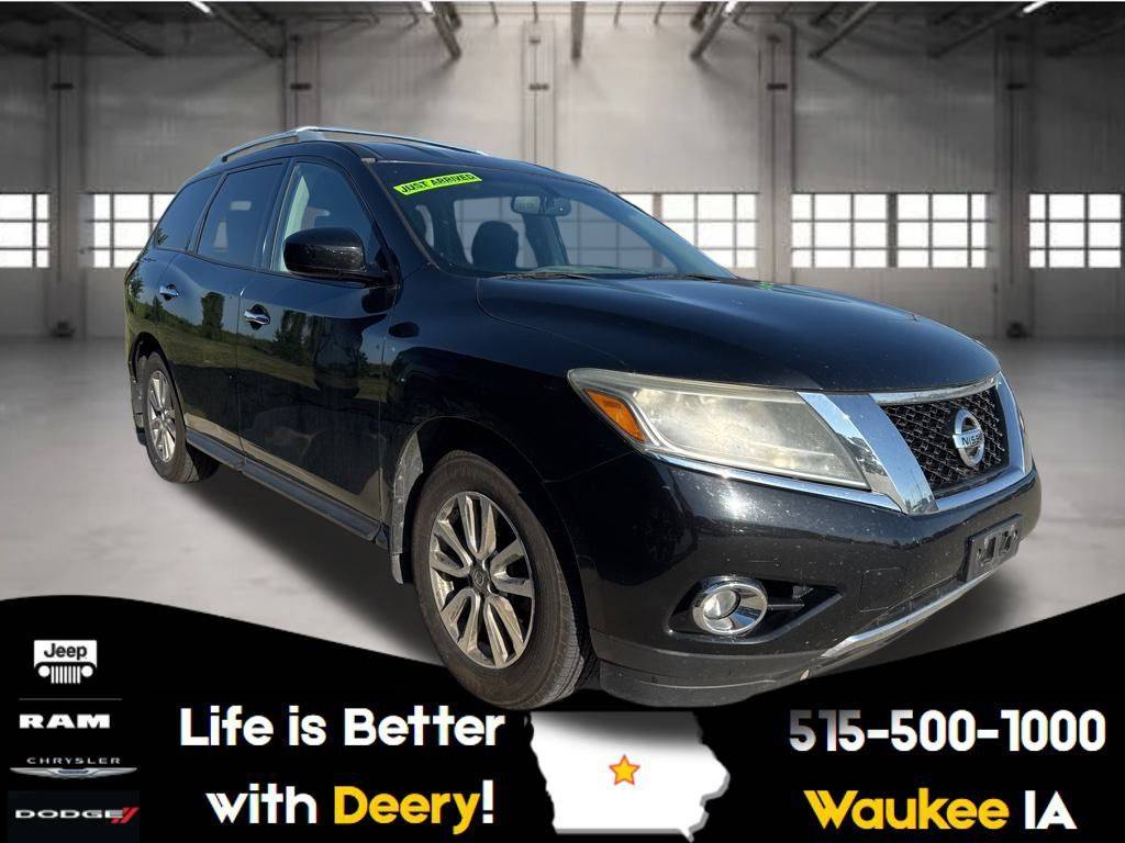 2015 Nissan Pathfinder SV — SUV — 161,126 mi — Waukee, IA