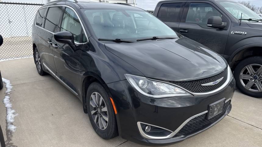 2020 Chrysler Pacifica Touring L Plus — Minivan — 122,739 mi — Waukee, IA