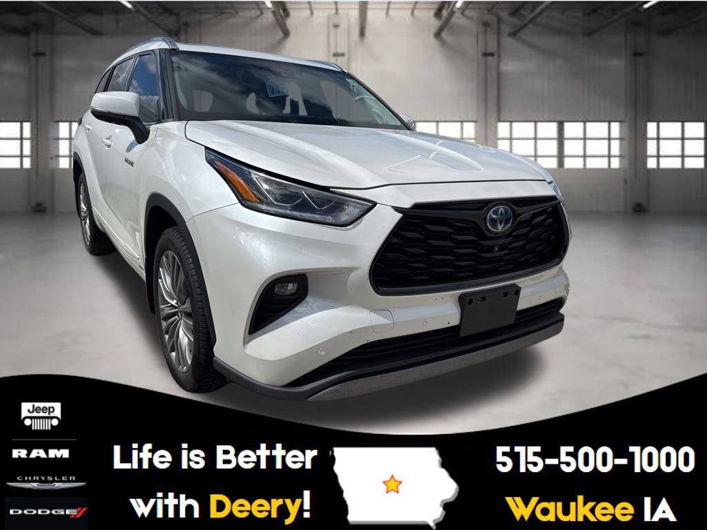 2021 Toyota Highlander Hybrid Platinum — SUV — 294,261 mi — Waukee, IA